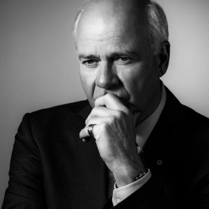 peter-mansbridge_sq-bw_01.jpg