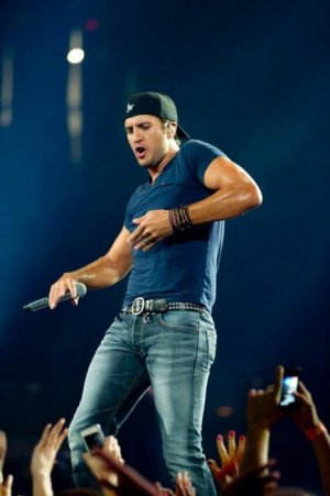 lukebryan.jpg