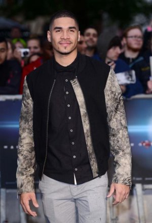 ay111998544louis-smith-arri.jpg