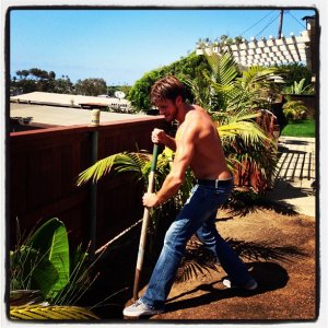 scott-eastwood-shirtless-butt_raannt.jpg
