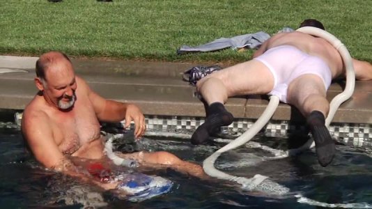 Stephen Root shirtless and wet (2).jpg Stephen Root shirtless and wet (2).jpg