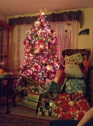 Christmas Tree 4 2013.jpg Christmas Tree 4 2013.jpg