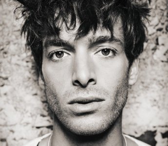 paolo-nutini-press-shot-2014-bw.jpg