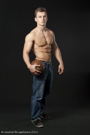 Scott van Nieuwenhoven.jpg