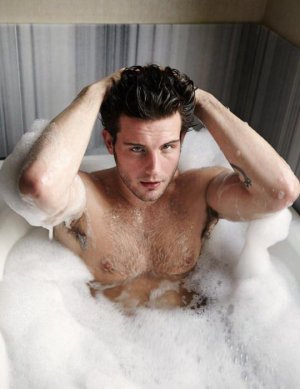 Nico Tortorella.jpg