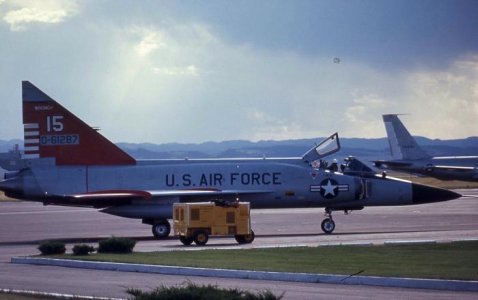 56-1287-F-102A-70-CO-176-FIS-115-FIG-WI-ANG-Ellsworth-AFB-SD-1970-71.jpg