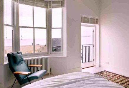 reclining_chair_insitu_01.jpg reclining_chair_insitu_01.jpg