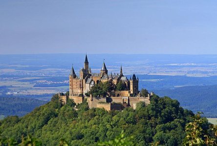 HohenzollernCastle.jpg