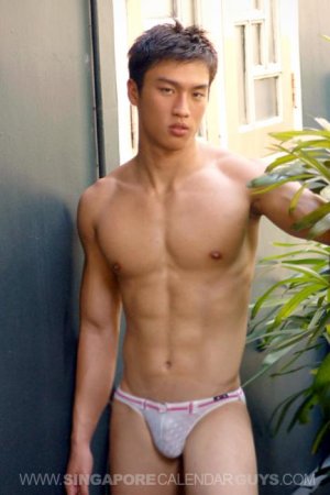 140503 Singapore guy4.jpg