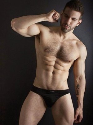 Gregory-Nalbone-Pasión-De-Hombre-Hot-Desire-Burbujas-De-Deseo-031.jpg
