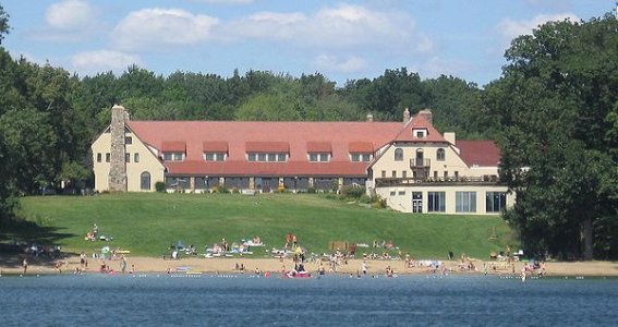 600px-Potawatomi_Inn_Pokagon_State_Park.jpg