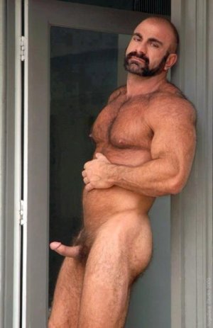 Rene Naufahu fake image.jpg