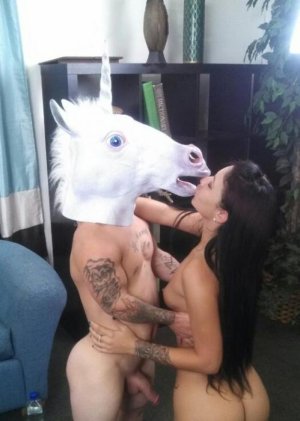 BNn19JkCQAAqfha.jpg large.jpg