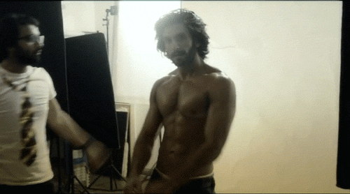 ranveer singh3r29qr9-0.gif