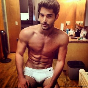 Young-fit-guy-in-white-underwear.jpg