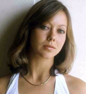 jenny-agutter.jpg