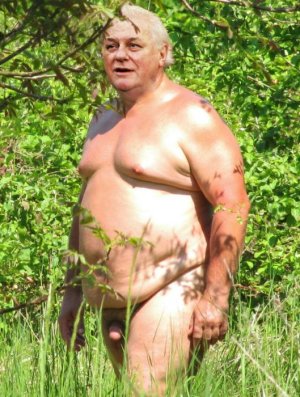 chrlsdrnngwds.jpg chrlsdrnngwds.jpg