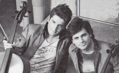 2Cellos9.jpg 2Cellos9.jpg