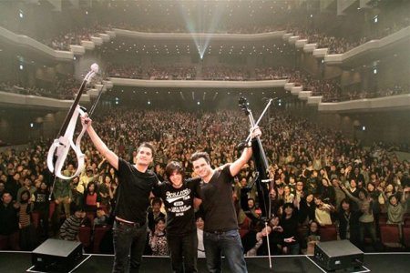 2Cellos8.jpg 2Cellos8.jpg