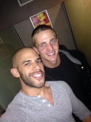 BfxrppkCAAApkBi.jpg large.jpg