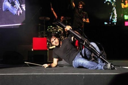 Stjepan laying on stage.jpg