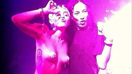 miley-pechos_xoptimizadax--644x362.jpg
