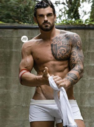 Stuart-Reardon-by-Rick-Day-smokinhotmen-1.jpg