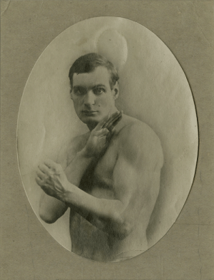 def_cravan-boxeur.gif def_cravan-boxeur.gif