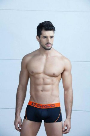 Felipe-Jimenez-Gigo-Underwear-Burbujas-De-Deseo-07.jpg