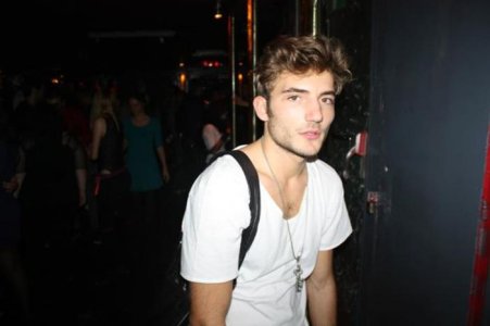 Andrea Ravieli 543444_515716425123964_6403634_n.jpg