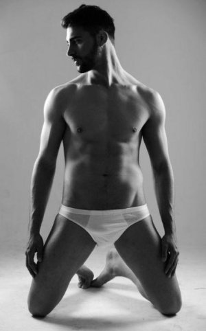 Damian Galbis by Adolfo López 541831_171473839674485_1746238493_n.jpg