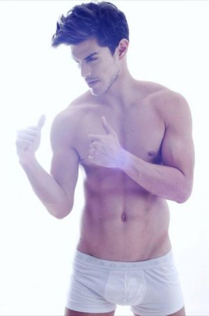 Victor Brandt by Junior Castanha.jpg