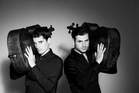 2Cellos 150223-2.jpg