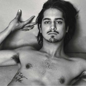 avan%20jogia-interview-02.jpg