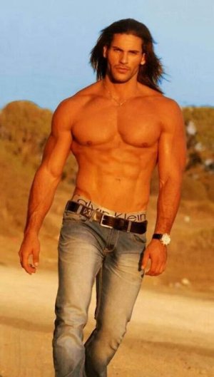 150510 Angel Macho.jpg