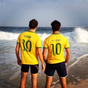 2Cellos 151003-1.jpg