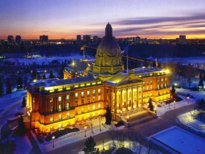 Legislature_Buildings_in_Winter__Edmonton__Alberta.jpg