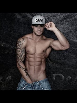 Travis Maddox 1247.jpg