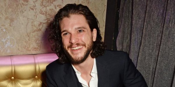 landscape-1461662422-showbiz-doctor-fausus-after-party-kit-harington.jpg