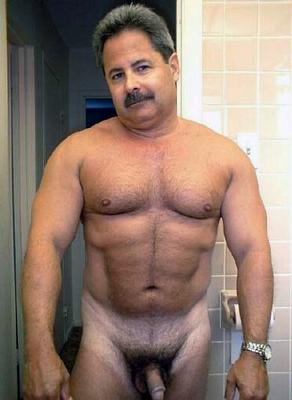 muscle - hmaduros gay bear.jpg