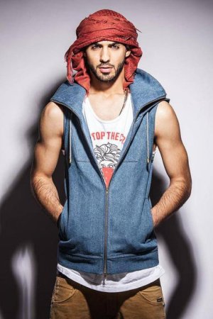 Omar-Borkan-Al-Gala-03.jpg