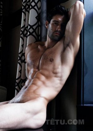 Jared Prudoff Smith BEAUTY-122111-005.jpg