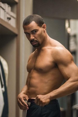 Omari Hardwick shirtless2.jpg