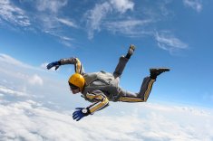 stock-photo-75892985-skydiving-photo.jpg