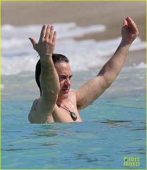 robert-downey-jr-swims-shirtless-plays-with-exton-in-st-barts-02.jpg