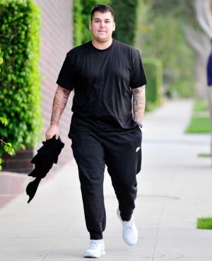 1441748730_rob-kardashian-zoom.jpg