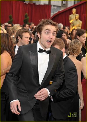 robert-pattinson-2009-oscars-03.jpg