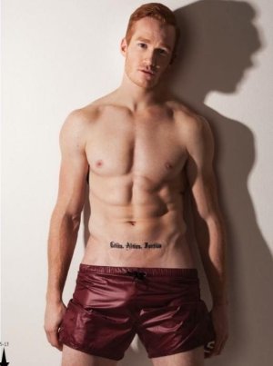 Greg Rutherford bulge.jpg