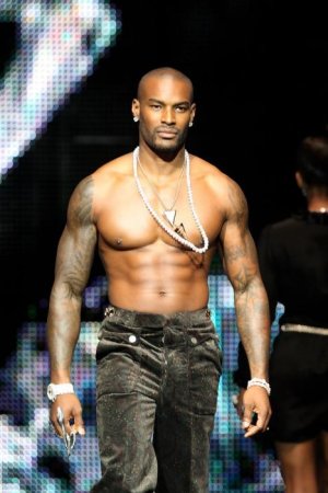 Tyson+Beckford+Tattoos+SleeveTattoo+N0pDujwSmPXx.jpg