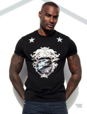 tyson-beckford-suit-f5dd07d944fdcaba5af8b6828ed55f69-large-14918.jpg